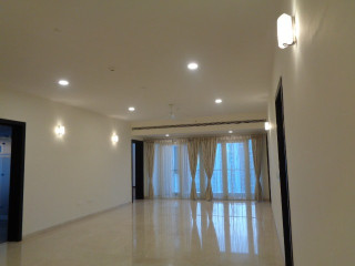 posh-spacious-4-bedroom-apartment-for-rent-in-prestige-white-meadows